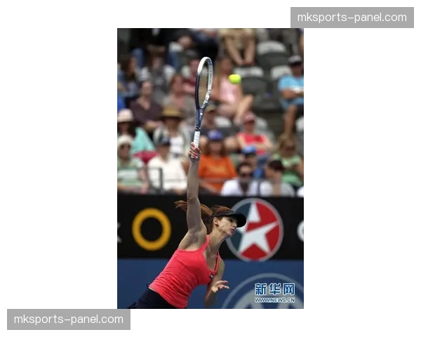 科贝尔后场出球失误送礼，本塞拜尼犯规送点并染红离场