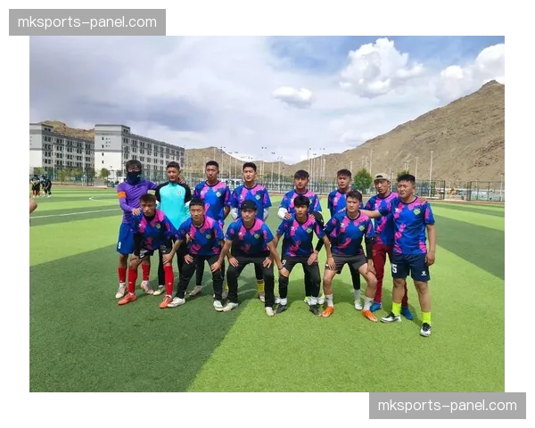 镜头下的“足球校园”：里昂俱乐部青训营的日常训练课