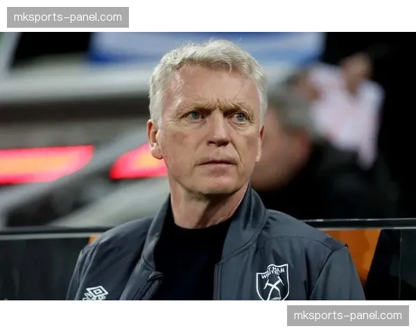 西汉姆联4-0大胜狼队，莫耶斯战术调整见效